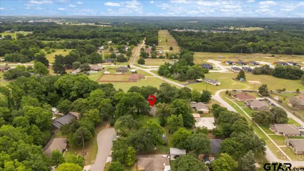 13804 Birchwood Cir, Lindale, TX 75771