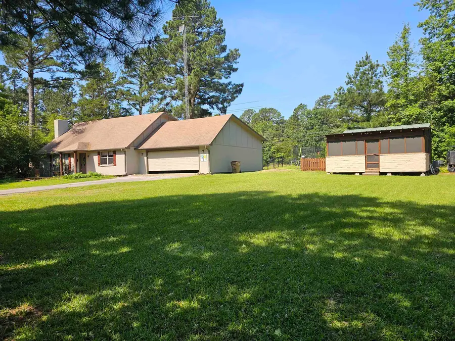 411 Green Meadow Trail, Holly Lake Ranch, TX 75765 - #3