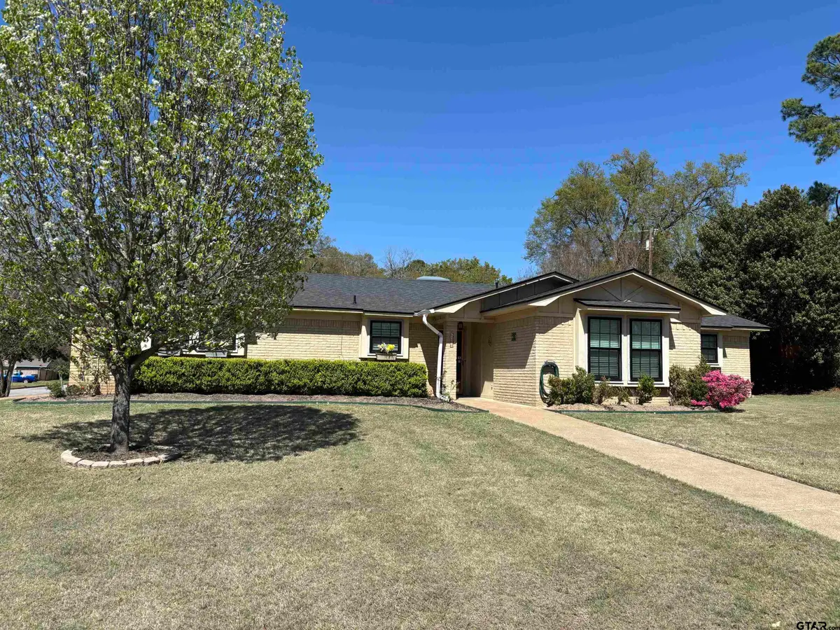 700 David Dr, Tyler, TX 75703 - #1