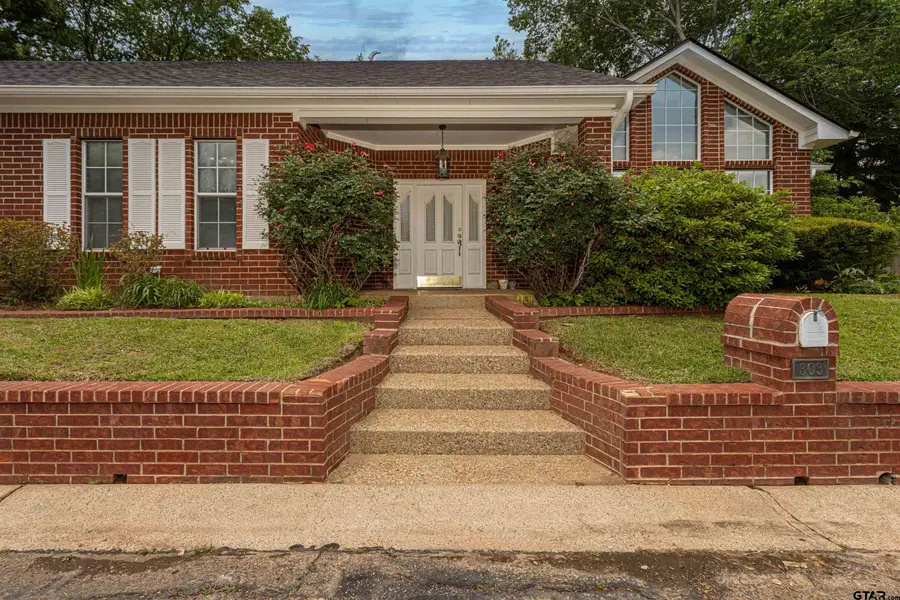 303 Canterbury Ct, Tyler, TX 75703 - #3