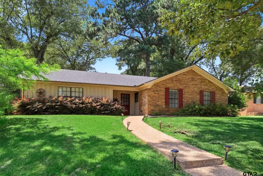3505 Cloverdale Dr, Tyler, TX 75701 - #2