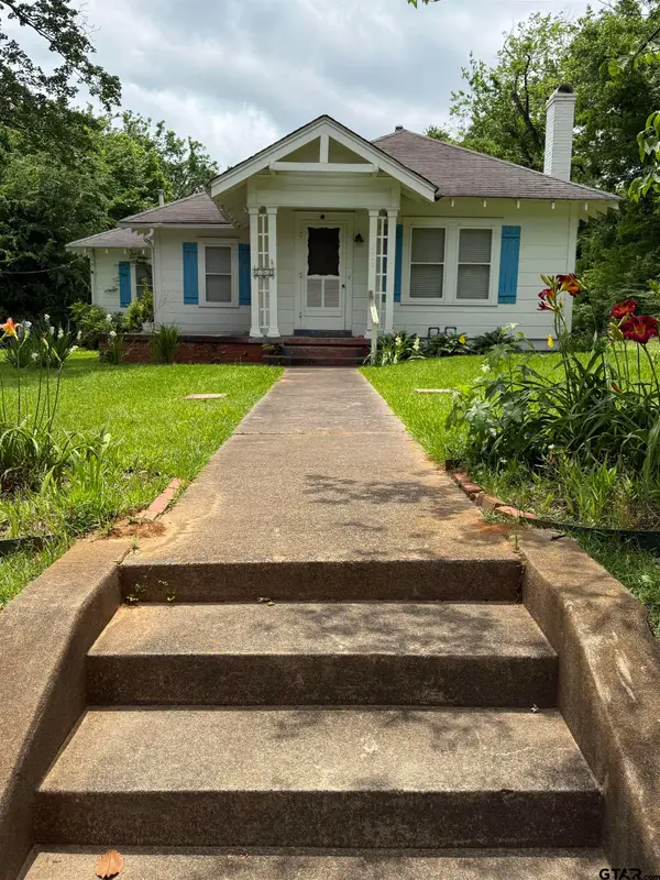 202 W Pine, Palestine, TX 75801