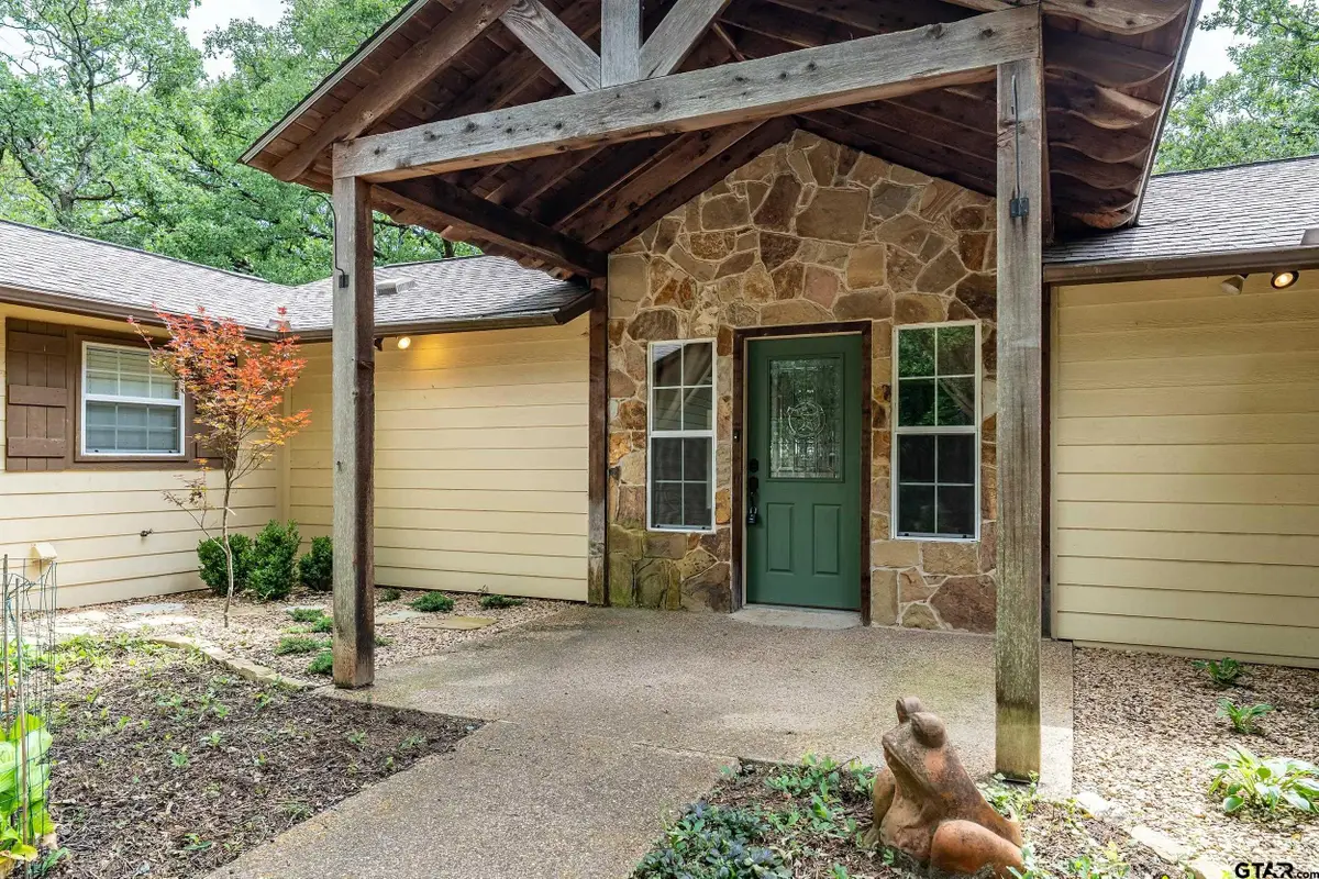 960 Greenbriar Trail, Holly Lake Ranch, TX 75765 - #1