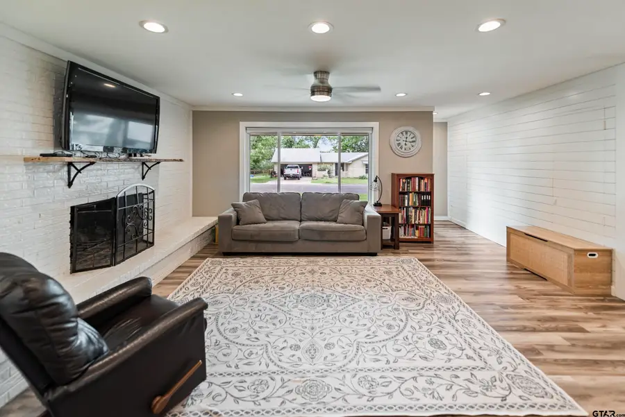211 Red Bird Lane, Mount Vernon, TX 75457 - #3