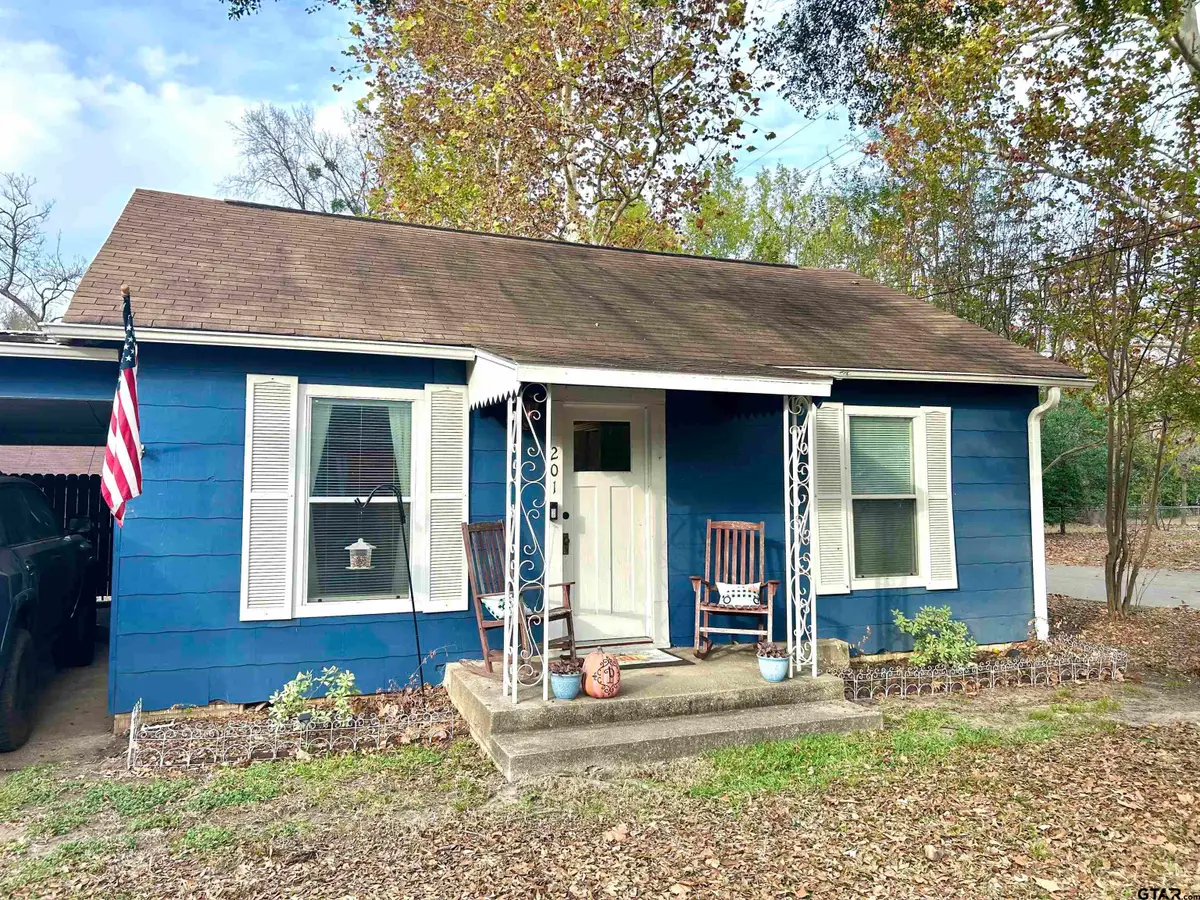 201 Mallory, Lindale, TX 75771 - #1