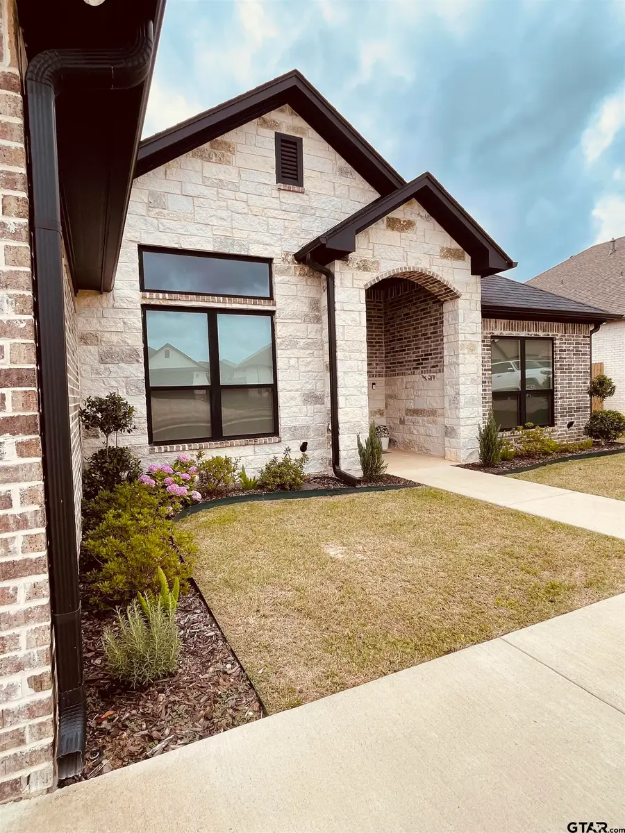 320 Amanda Avenue, Bullard, TX 75757 - #2