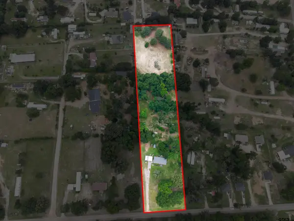 2425 Thompson Ln, Tyler, TX 75701