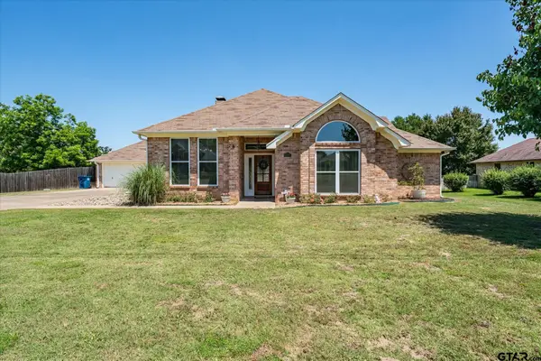 726 Crestview Street, Chandler, TX 75758