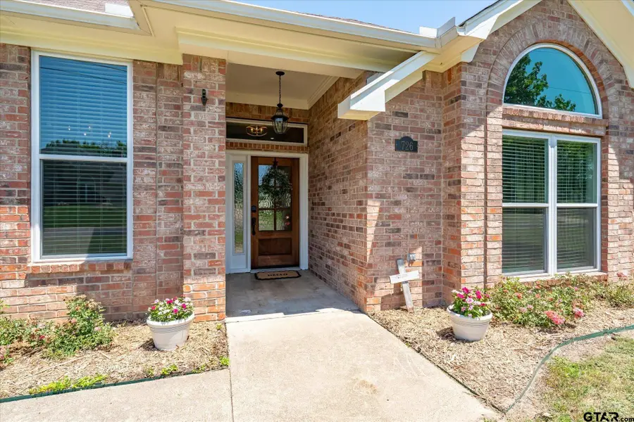 726 Crestview Street, Chandler, TX 75758 - #2