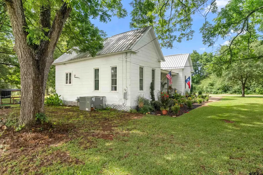 529 E FM 323, Palestine, TX 75801 - #2