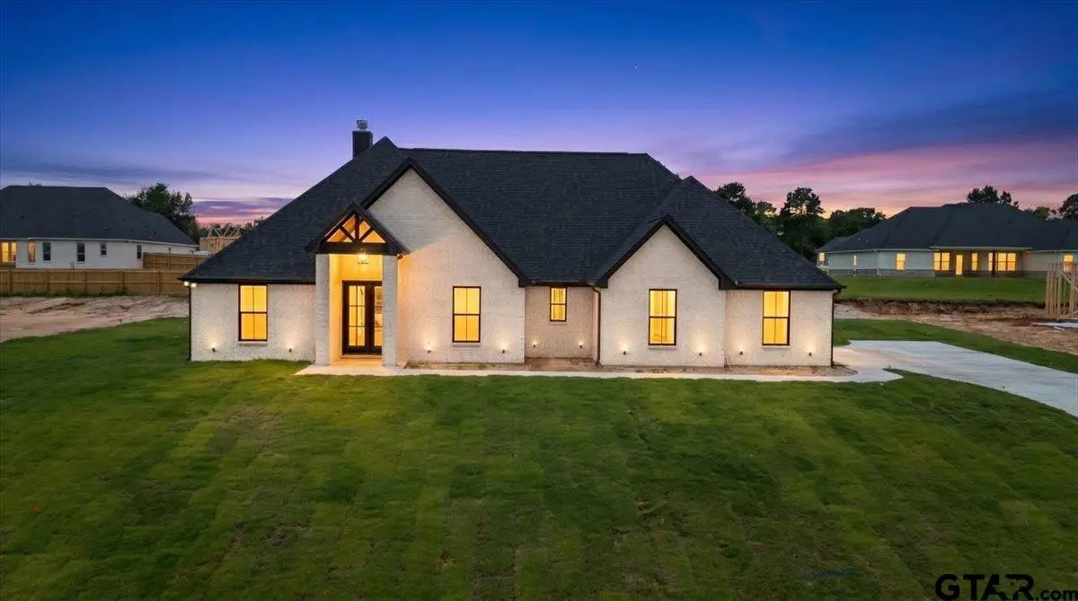 17077 Woodcrest Cir, Lindale, TX 75771 - #1