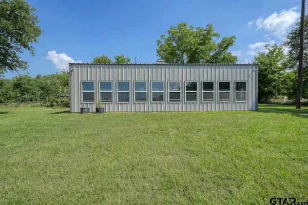 6899 N STATE HIGHWAY 19, Palestine, TX 75803