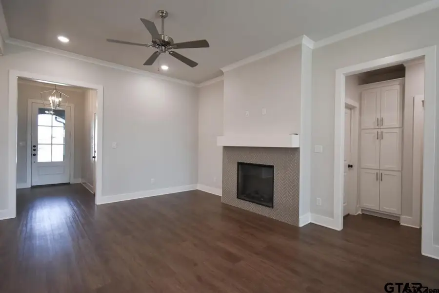 7012 Hillside Avenue, Tyler, TX 75707 - #2