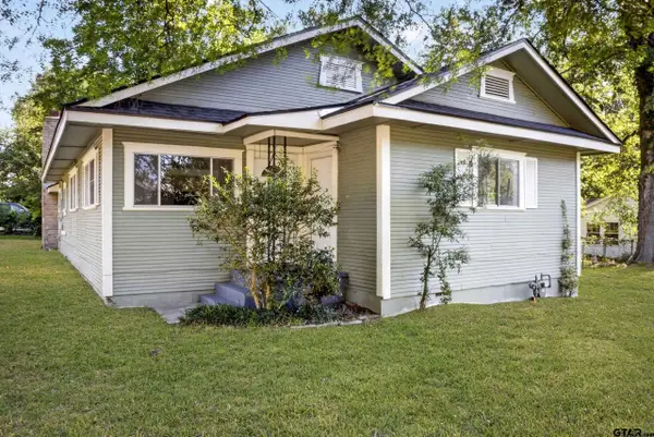 101 E College St., Big Sandy, TX 75755