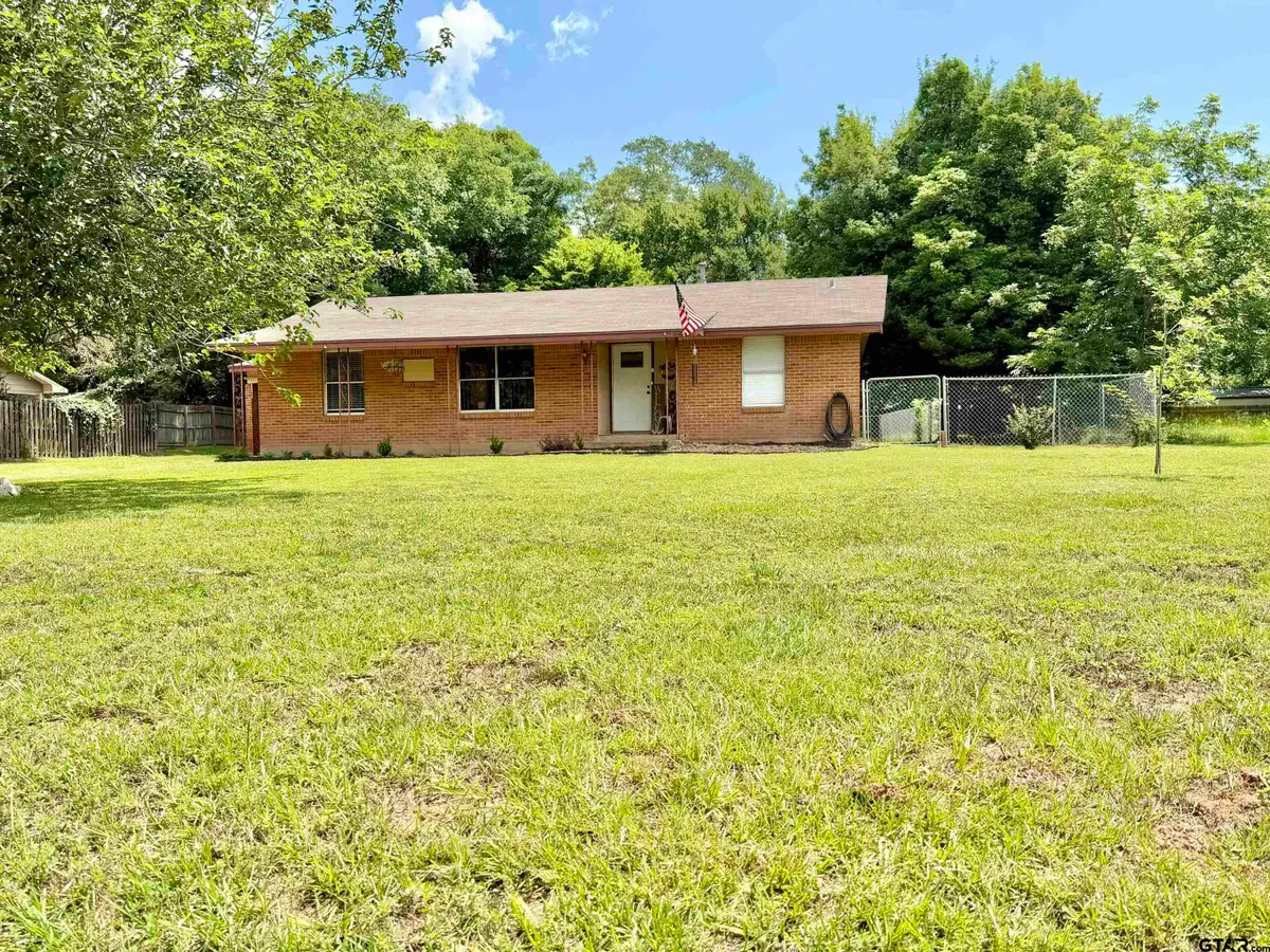 412 Selkirk Street, Grapeland, TX 75844 - #1