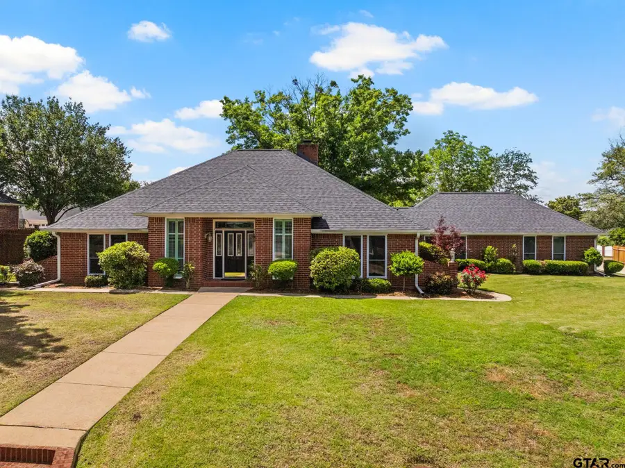 212 Turnberry Cir, Mount Pleasant, TX 75455 - #2