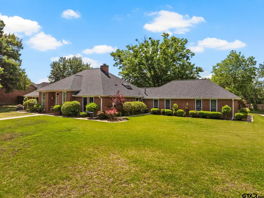 212 Turnberry Cir, Mount Pleasant, TX 75455 - #3