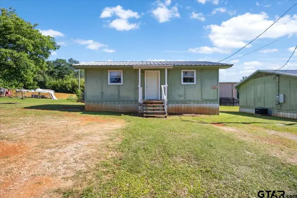 108 McClung St, Winona, TX 75792