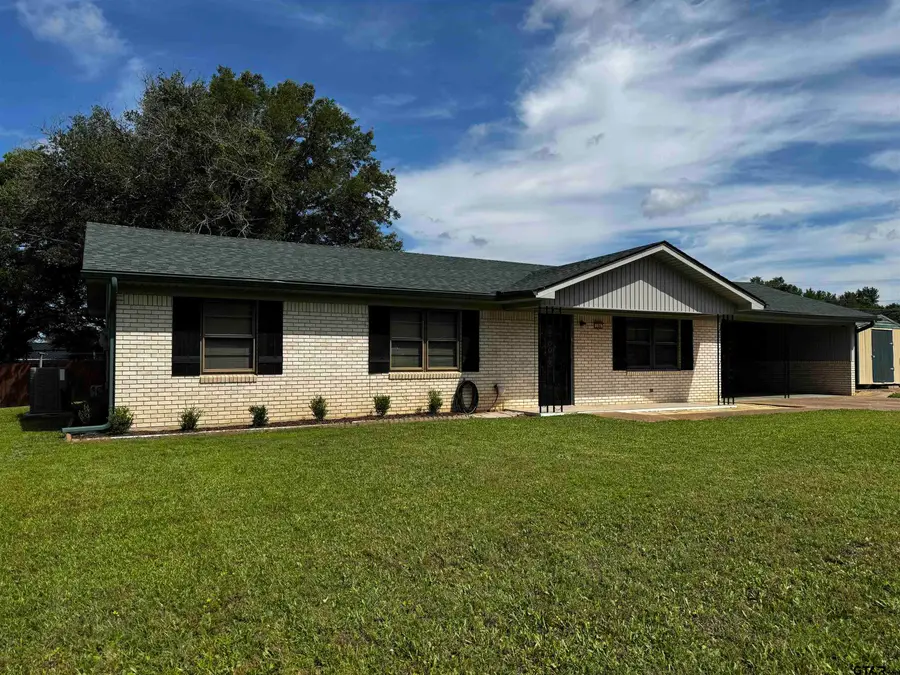 106 Southview Dr., Henderson, TX 75654 - #3