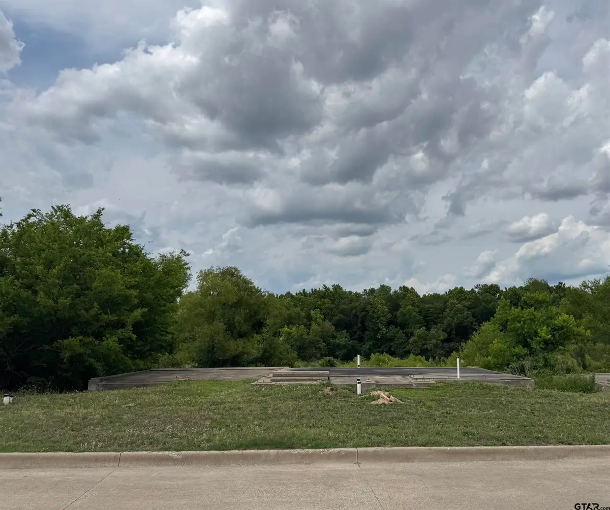 3135 Cascade Ct., Tyler, TX 75703 - #1
