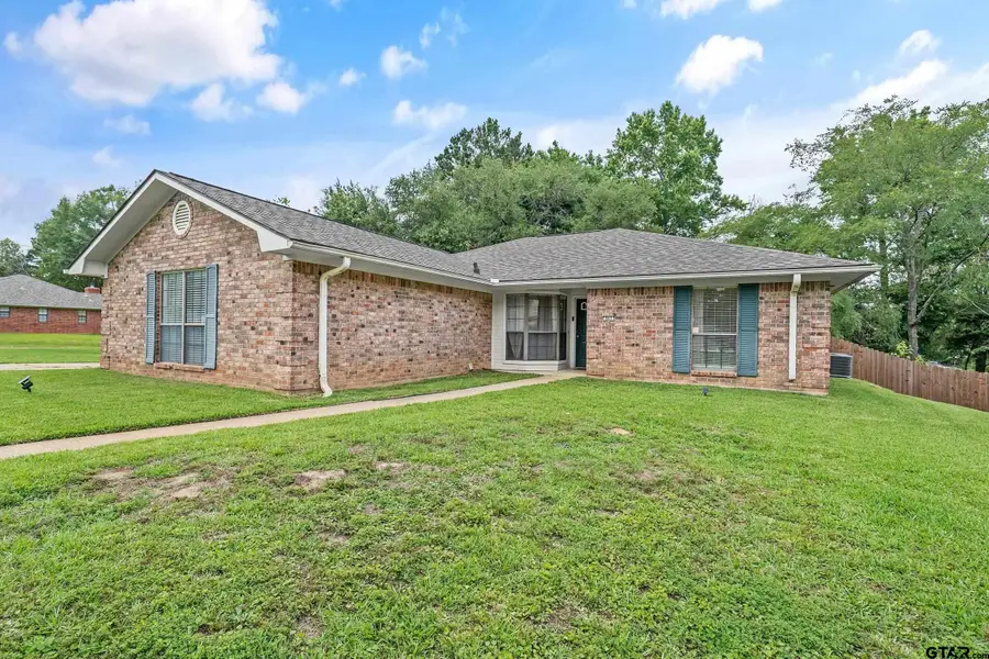 607 E Woodhaven St., White Oak, TX 75693 - #2