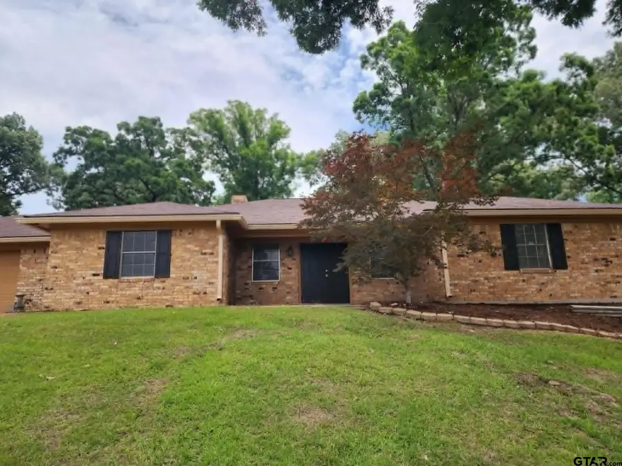 1308 Fairhaven St., Longview, TX 75605 - #2