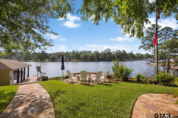 1623 TANGLEWOOD DR E, Hideaway, TX 75771
