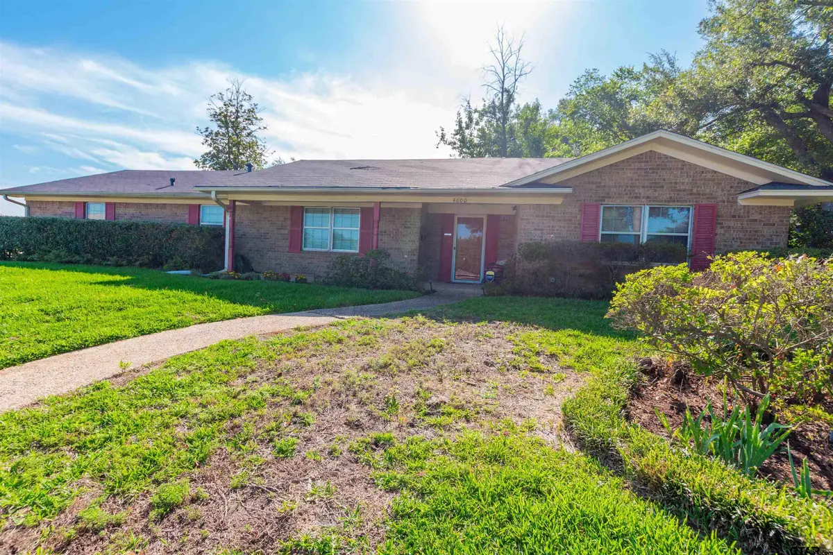 4600 Newcastle Dr, Tyler, TX 75703 - #1
