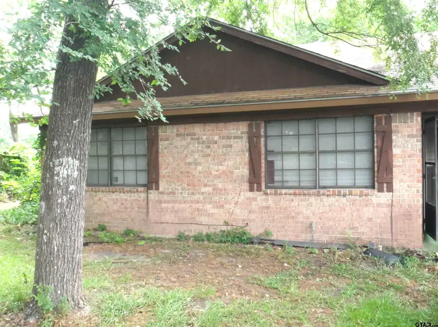7239 Greenbriar Rd, Tyler, TX 75704 - #2