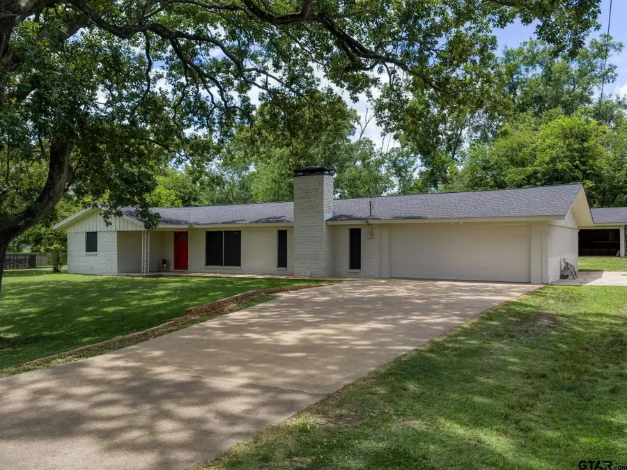423 Hardee Dr, Chandler, TX 75758 - #2