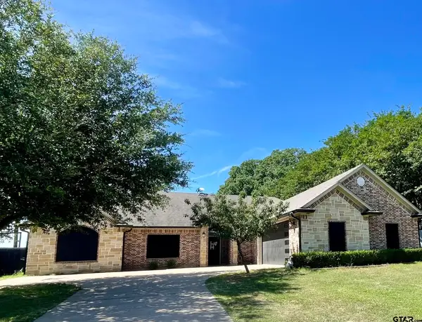 15682 Regian Drive, Lindale, TX 75771