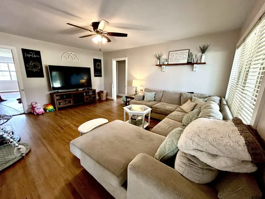 10914 FM 607 N, Brownsboro, TX 75756 - #3