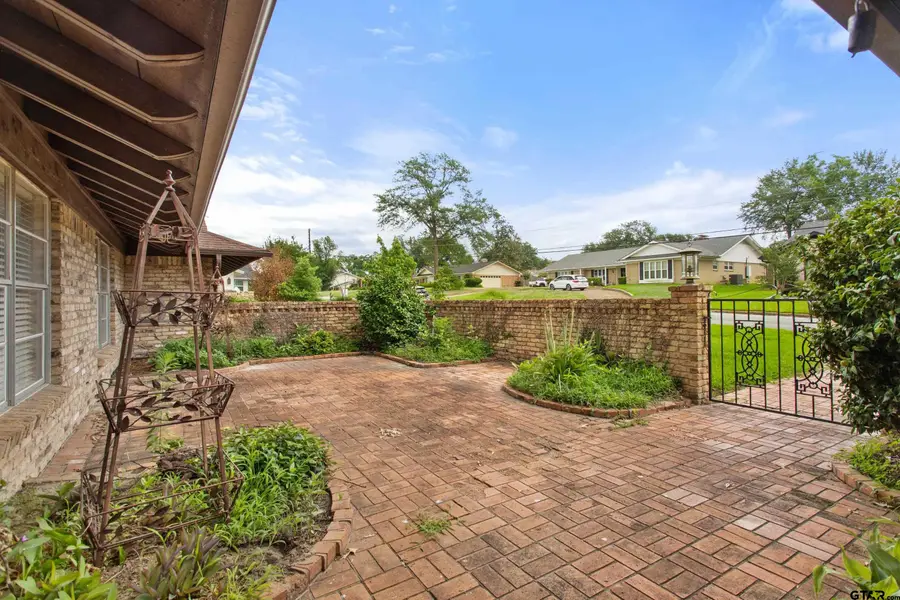 707 Barclay, Tyler, TX 75703 - #2