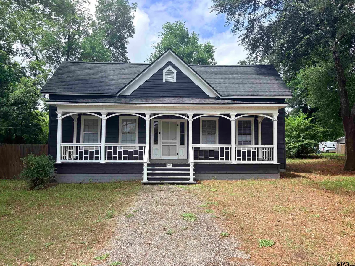 605 E CALVERT, Troup, TX 75789 - #1