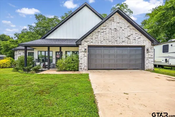 109 CR 4612, Troup, TX 75789