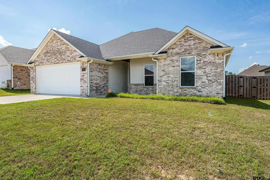 1806 Forestdale, Whitehouse, TX 75791 - #2
