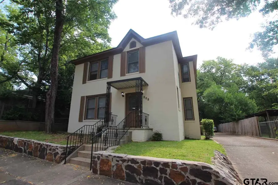 808 S Robertson Ave D, Tyler, TX 75702 - #3