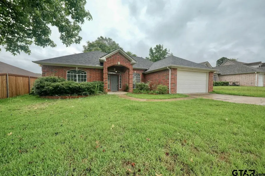 2136 Haverhill Rd, Tyler, TX 75707 - #2