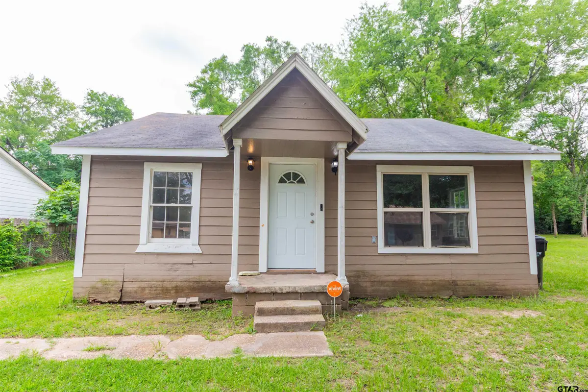 808 Owings St, Longview, TX 75602 - #1