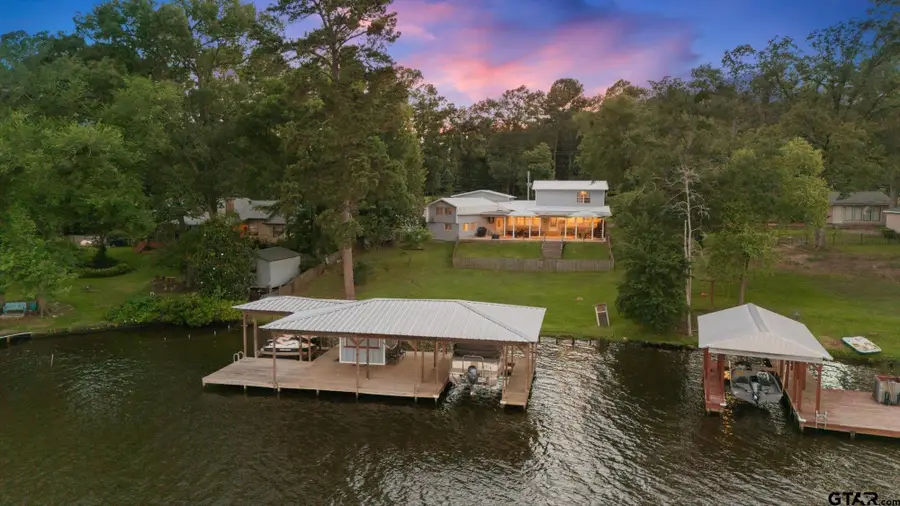 2118 W Lake Dr., Gladewater, TX 75647 - #2