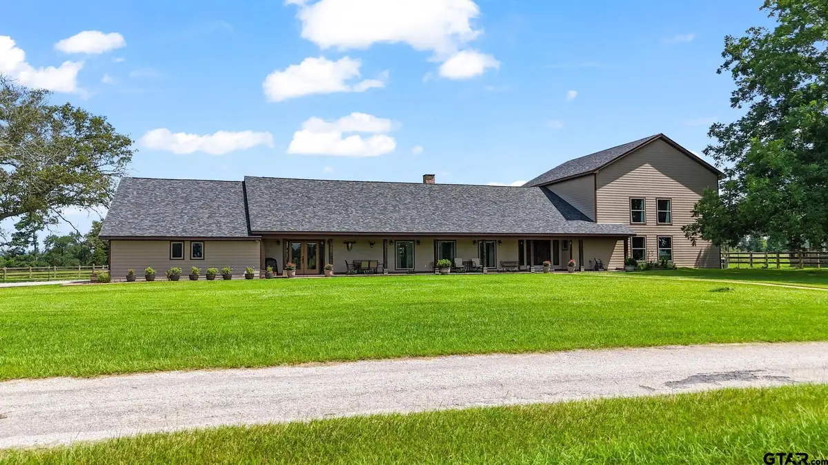 11074 W Highway 64, Price Turnertown, TX 75684 - #1