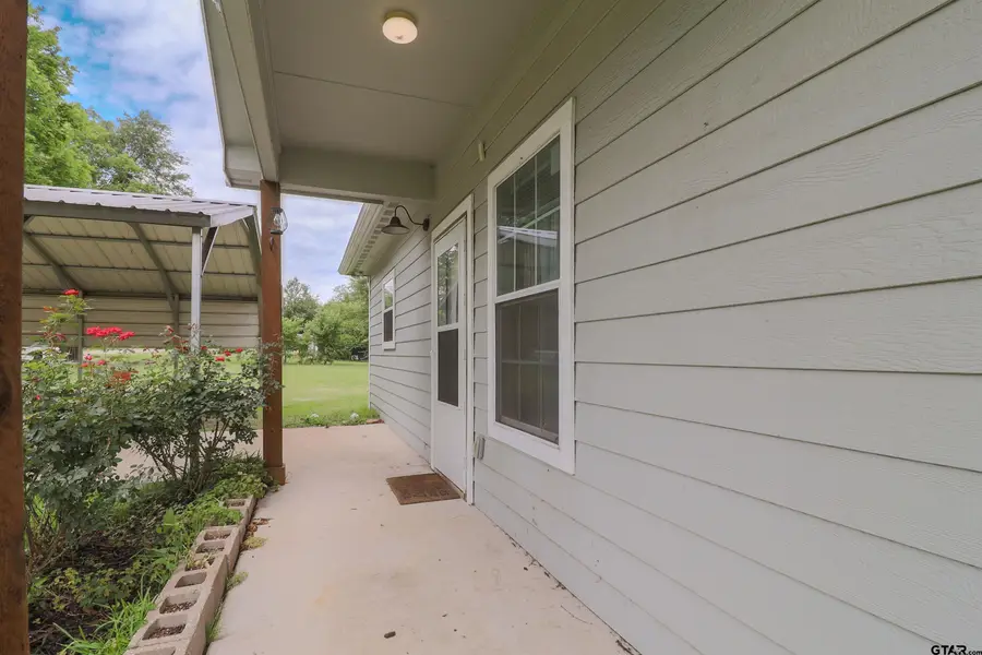 1000 N Spring, Grand Saline, TX 75140 - #2