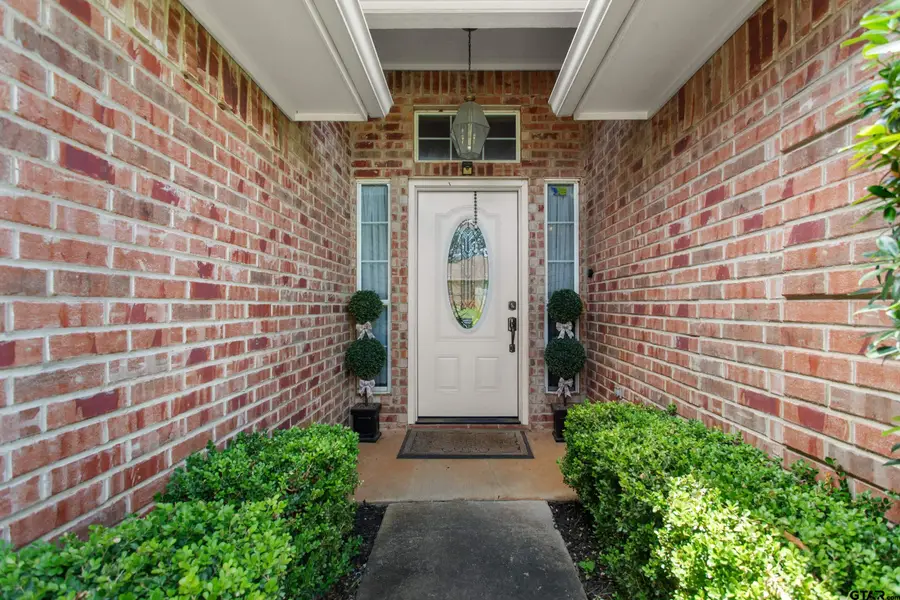 265 Crestview Dr, Jacksonville, TX 75766 - #2