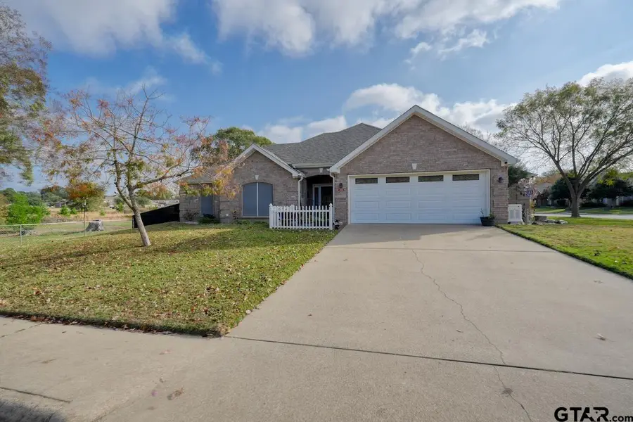 1724 Heritage Drive, Mineola, TX 75773 - #2