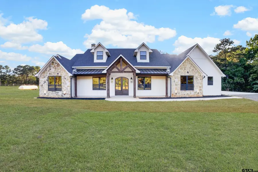 2388 Lansing Switch Rd., Longview, TX 75602 - #2