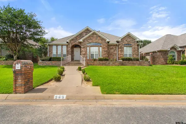 565 Bunker Dr, Tyler, TX 75703