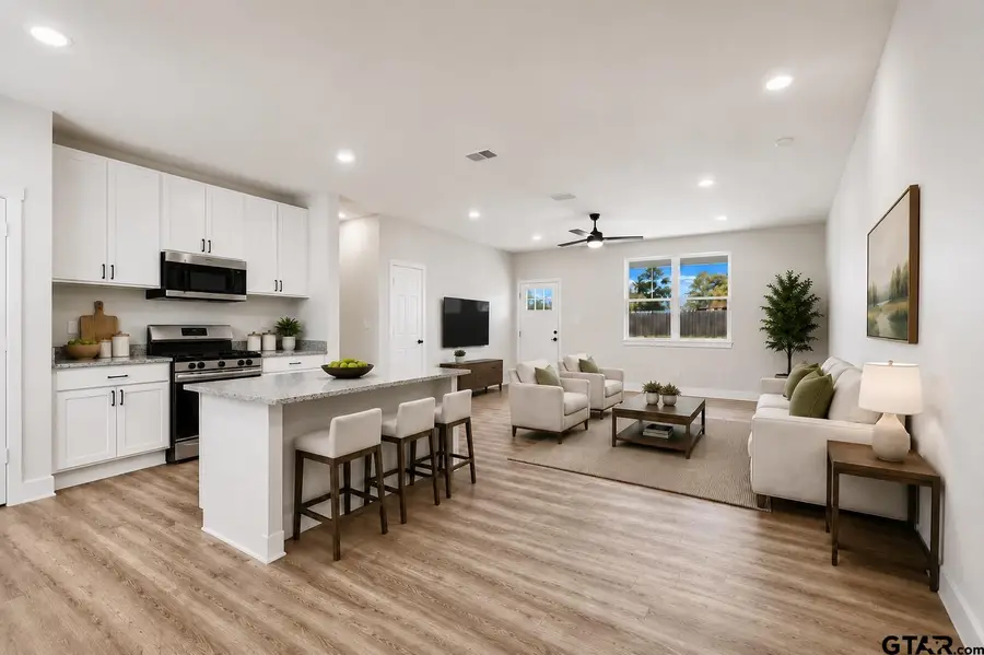 384 Guadalupe St, Bullard, TX 75757 - #2