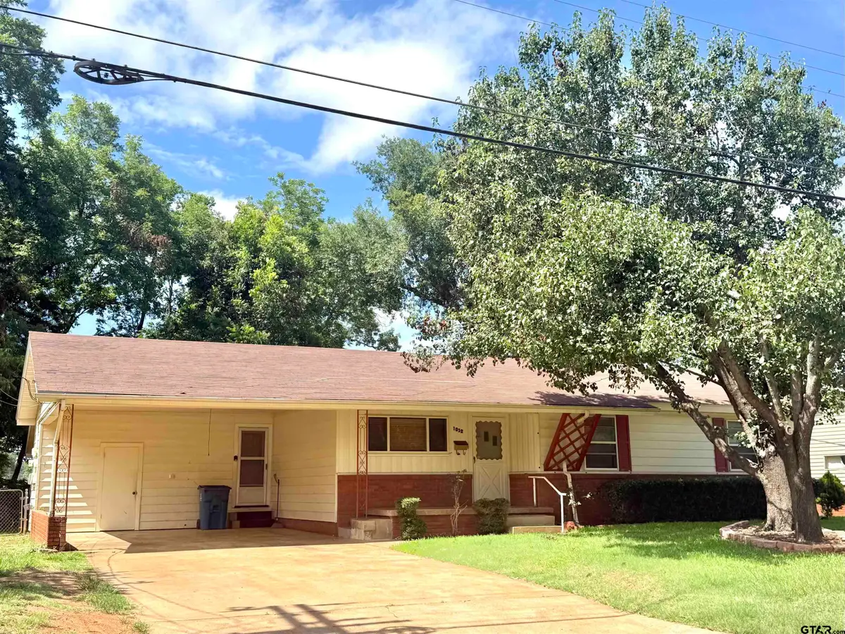 1032 Deaton, Jacksonville, TX 75766 - #1
