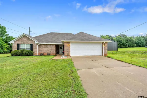 328 County Road 4220, Jacksonville, TX 75766