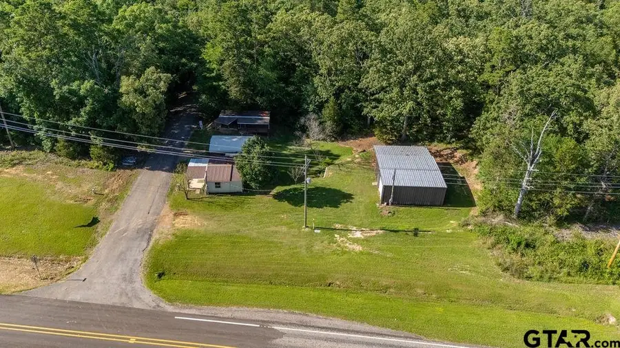 102 Sandy Main Rd., Scroggins, TX 75480 - #2